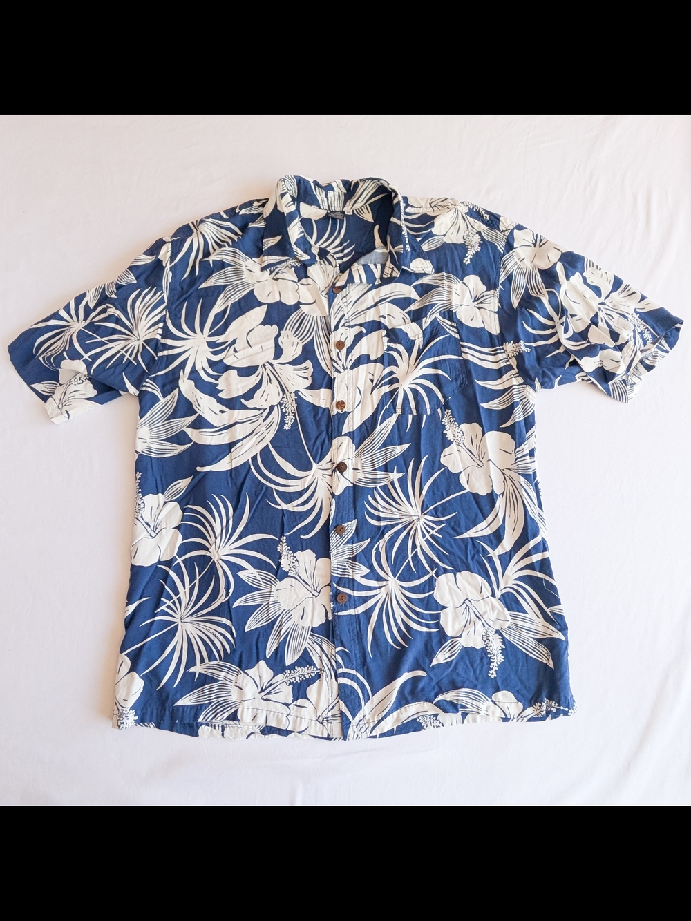 Hibiscus Collection Mens XL Blue Short Sleeve Hawaiian Floral Button Up Tiki